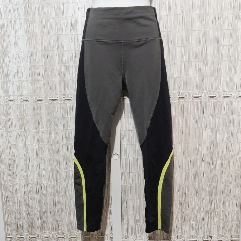 Athleta Spar Colorblock 7/8 High Waist Leggings
